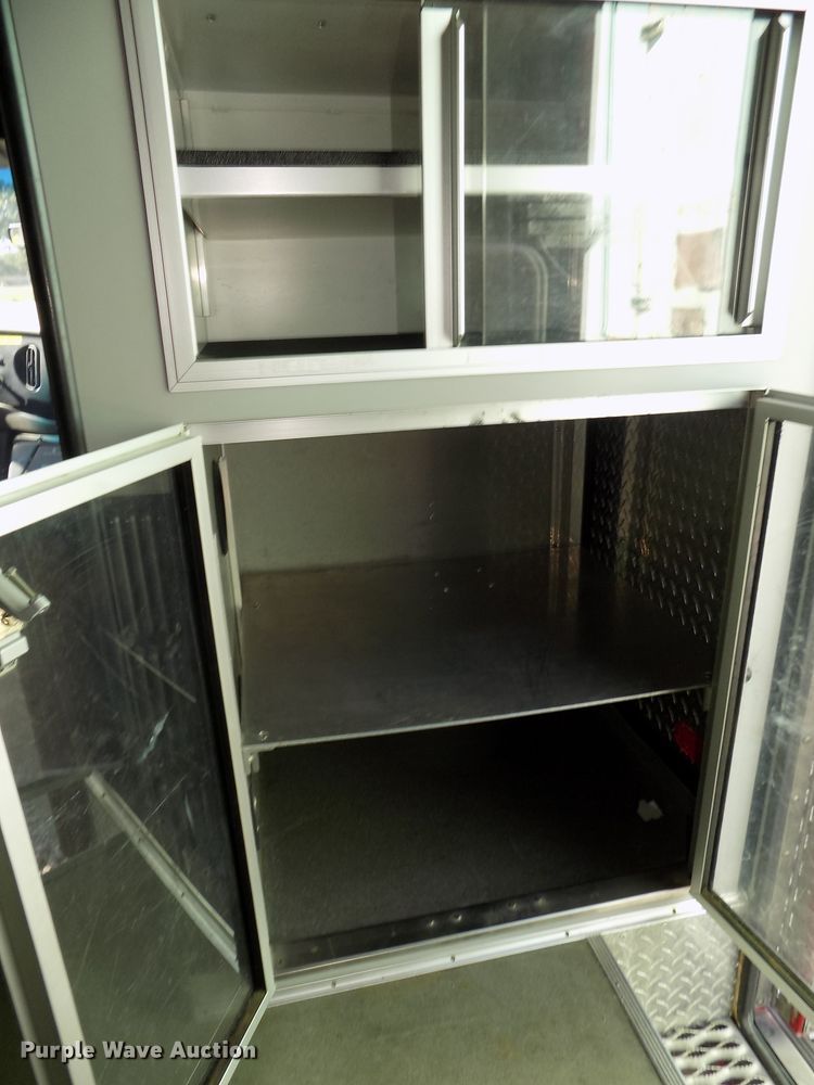 image for item DG2612 2000 Ford Econoline E450 Super Duty  ambulance