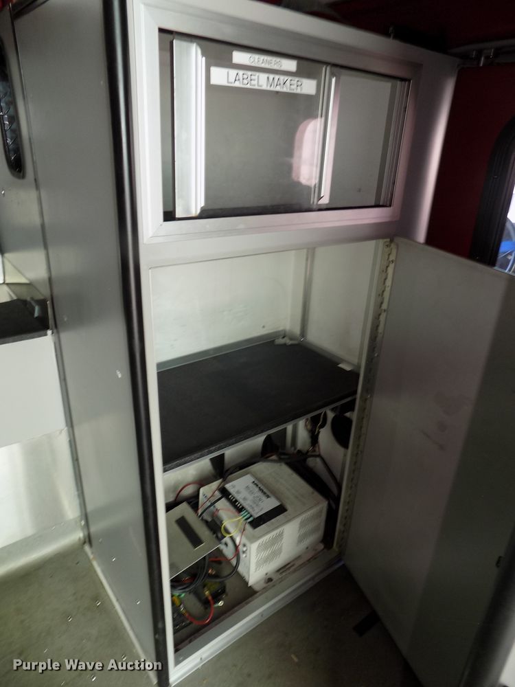 image for item DG2612 2000 Ford Econoline E450 Super Duty  ambulance