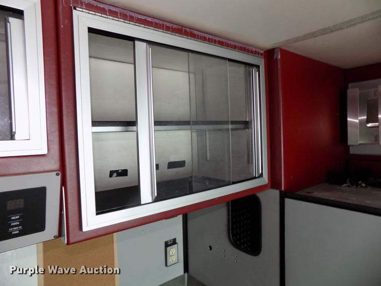 image for item DG2612 2000 Ford Econoline E450 Super Duty  ambulance