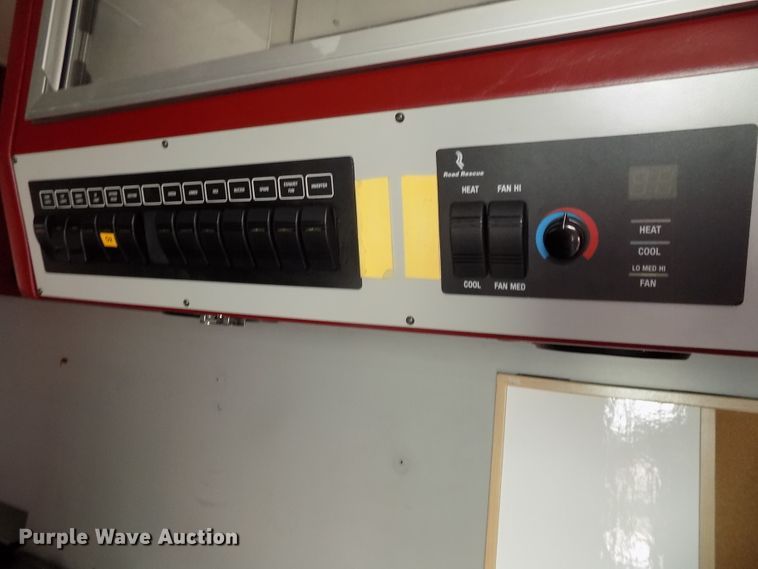 image for item DG2612 2000 Ford Econoline E450 Super Duty  ambulance