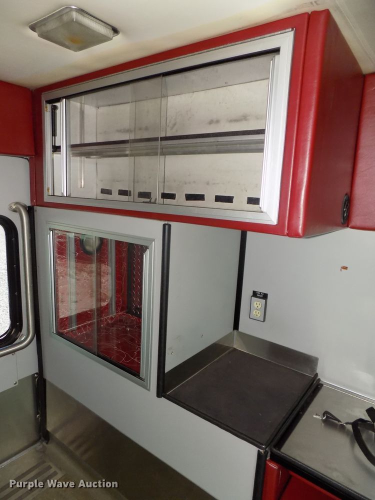 image for item DG2612 2000 Ford Econoline E450 Super Duty  ambulance