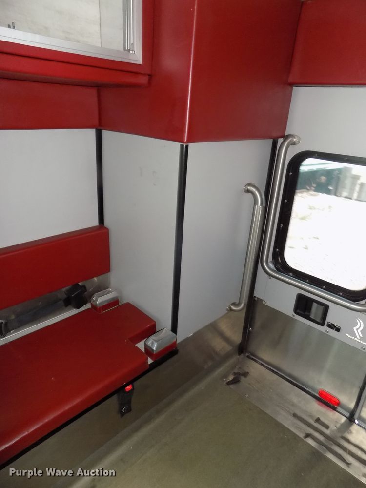 image for item DG2612 2000 Ford Econoline E450 Super Duty  ambulance