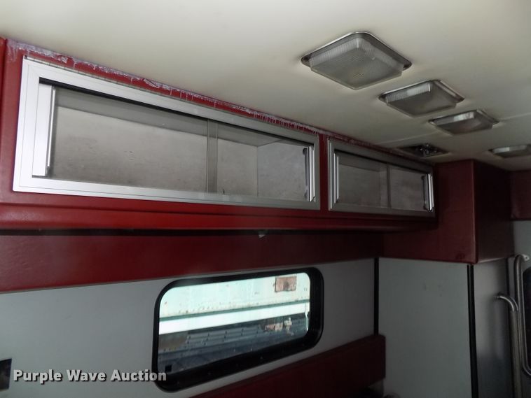 image for item DG2612 2000 Ford Econoline E450 Super Duty  ambulance