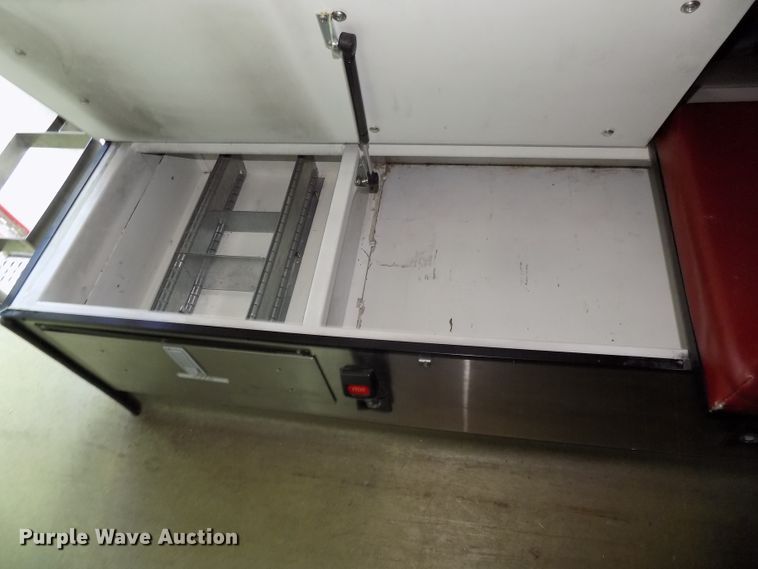 image for item DG2612 2000 Ford Econoline E450 Super Duty  ambulance