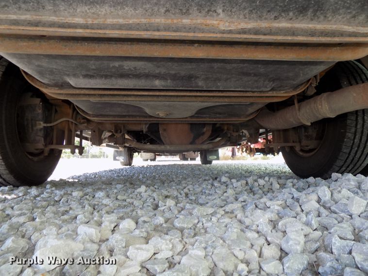 image for item DG2612 2000 Ford Econoline E450 Super Duty  ambulance