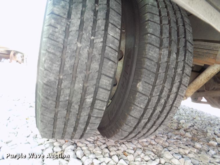 image for item DG2612 2000 Ford Econoline E450 Super Duty  ambulance