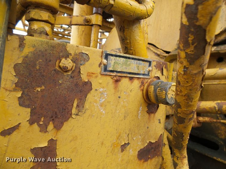 image for item DG5738 1993 International 4900  drilling rig truck