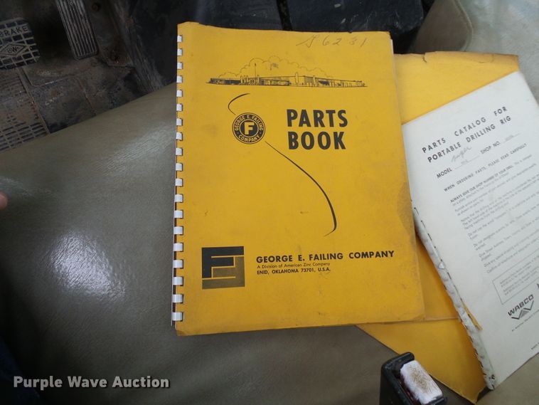 image for item DG5738 1993 International 4900  drilling rig truck