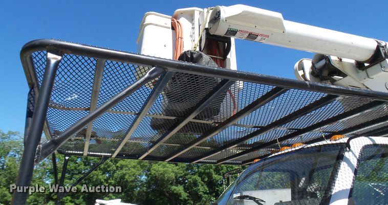 image for item DG5740 1996 GMC TopKick C6500  forestry bucket truck