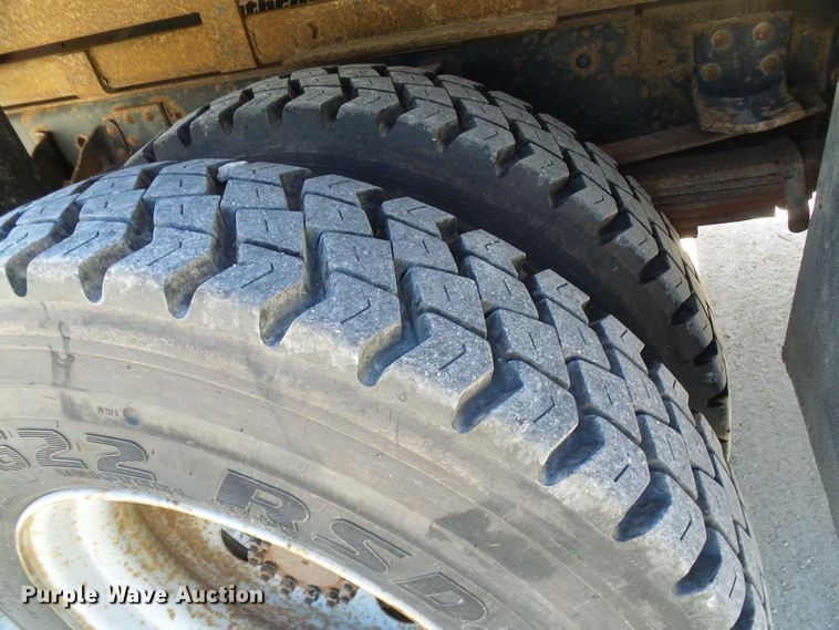 image for item DG5740 1996 GMC TopKick C6500  forestry bucket truck