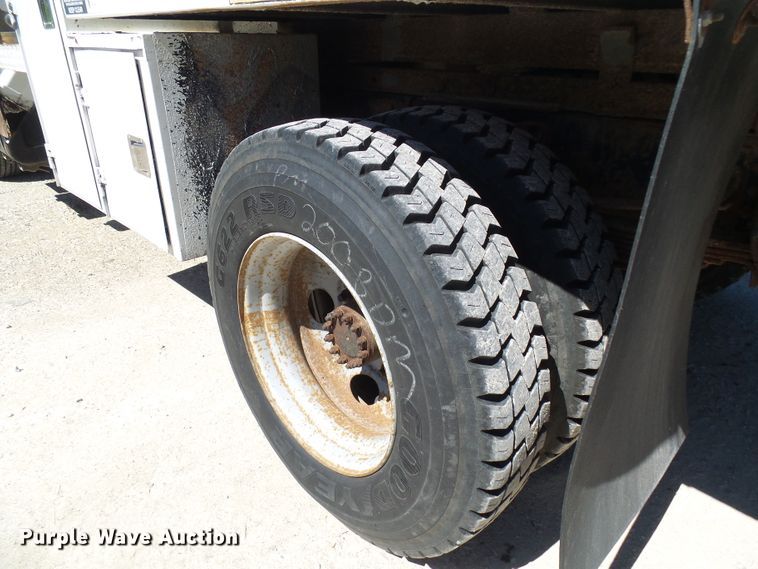 image for item DG5740 1996 GMC TopKick C6500  forestry bucket truck