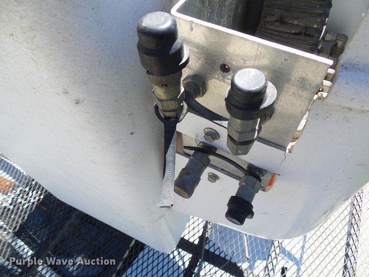 image for item DG5740 1996 GMC TopKick C6500  forestry bucket truck