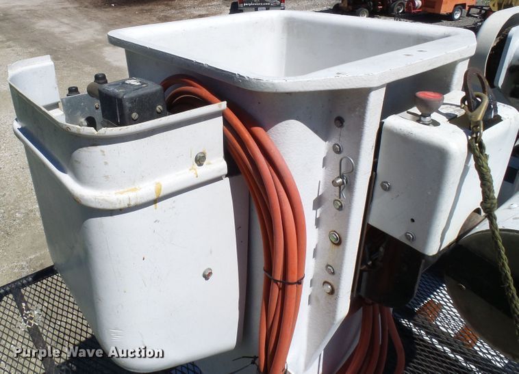 image for item DG5740 1996 GMC TopKick C6500  forestry bucket truck