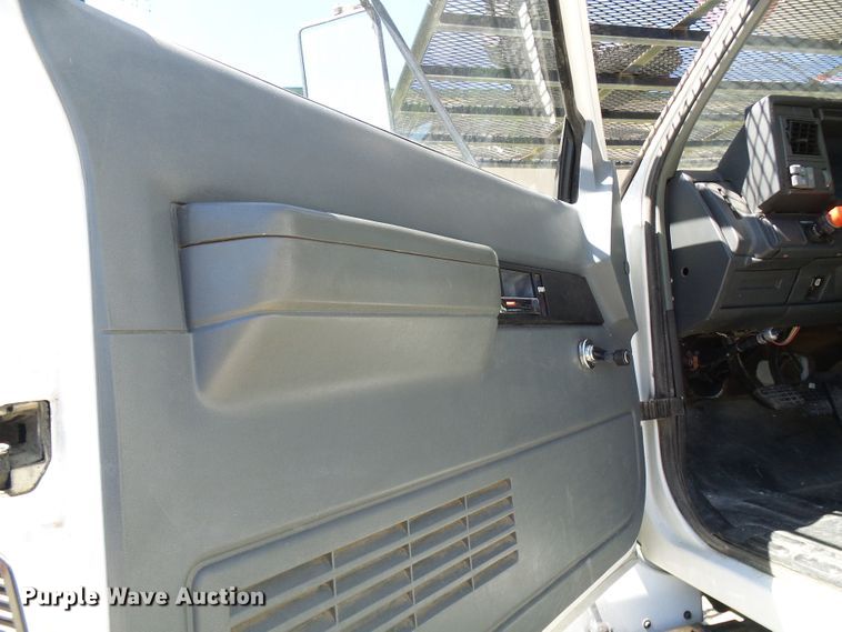 image for item DG5740 1996 GMC TopKick C6500  forestry bucket truck