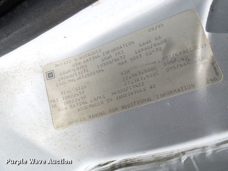 image for item DG5740 1996 GMC TopKick C6500  forestry bucket truck