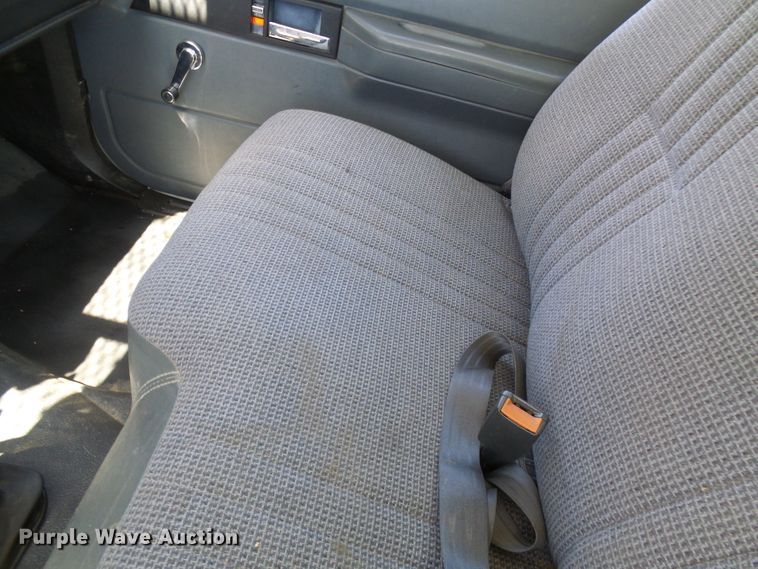 image for item DG5740 1996 GMC TopKick C6500  forestry bucket truck