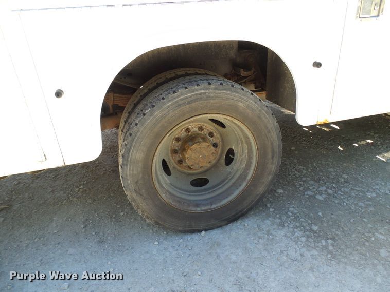 image for item DG5741 2008 Ford F550 Super Duty  bucket truck