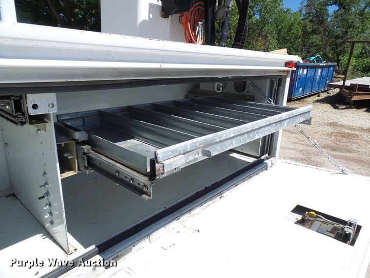 image for item DG5741 2008 Ford F550 Super Duty  bucket truck