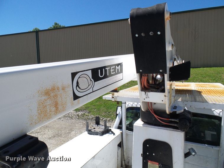 image for item DG5741 2008 Ford F550 Super Duty  bucket truck