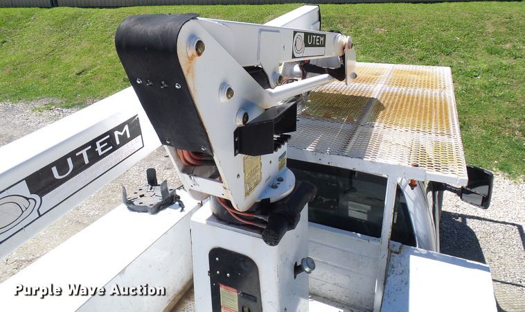 image for item DG5741 2008 Ford F550 Super Duty  bucket truck