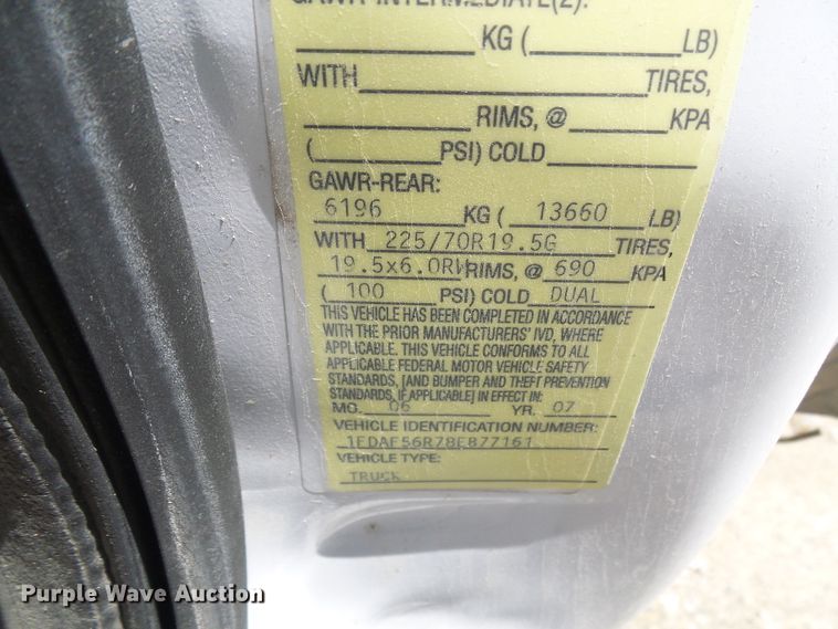 image for item DG5741 2008 Ford F550 Super Duty  bucket truck