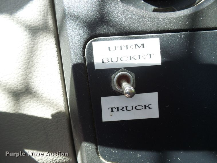 image for item DG5741 2008 Ford F550 Super Duty  bucket truck