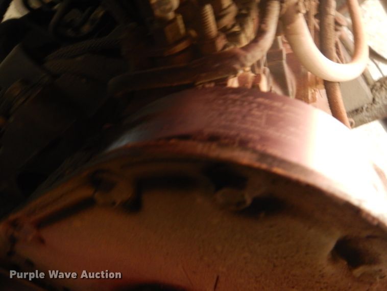 image for item DH4471 2001 Etnyre 2WD  chip spreader