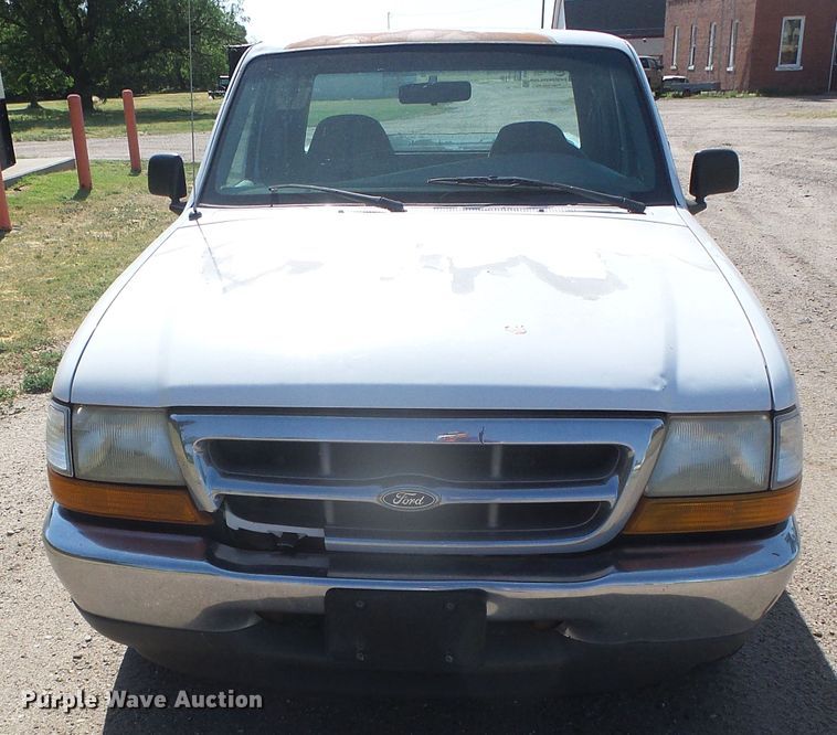 image for item DH4970 1999 Ford Ranger XLT  SuperCab pickup truck