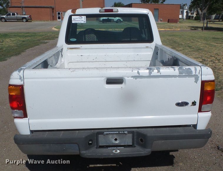 image for item DH4970 1999 Ford Ranger XLT  SuperCab pickup truck