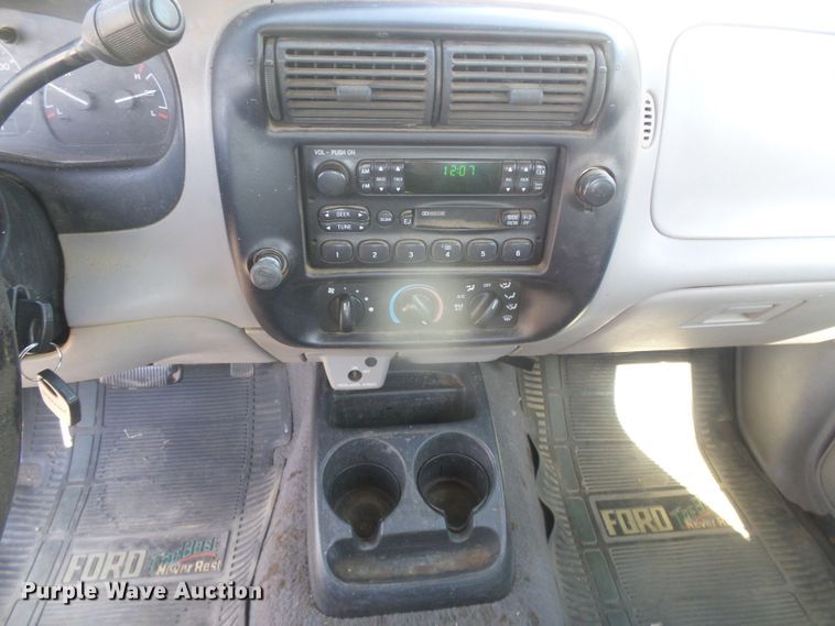 image for item DH4970 1999 Ford Ranger XLT  SuperCab pickup truck