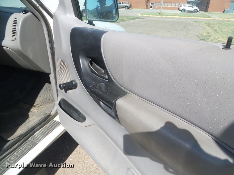 image for item DH4970 1999 Ford Ranger XLT  SuperCab pickup truck