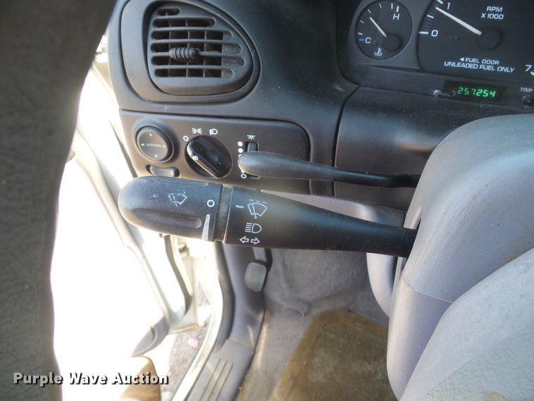 image for item DH4972 2000 Dodge Grand Caravan  van