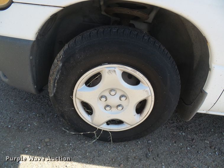 image for item DH4972 2000 Dodge Grand Caravan  van