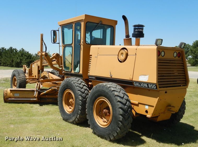 image for item DJ1000 1995 Galion 850  motor grader