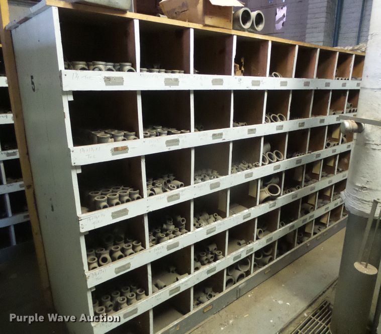 image for item EL9153 Steel and galvanized pipe fittings