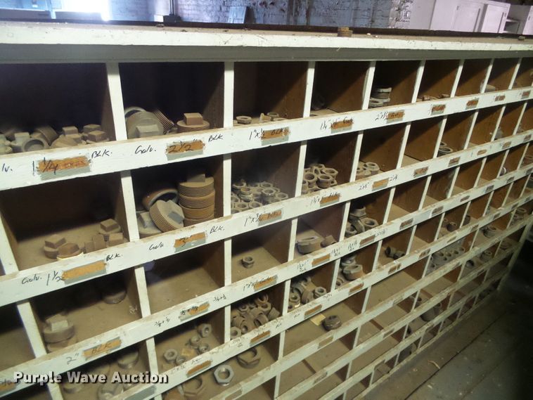 image for item EL9153 Steel and galvanized pipe fittings