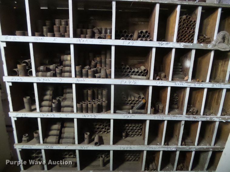 image for item EL9153 Steel and galvanized pipe fittings