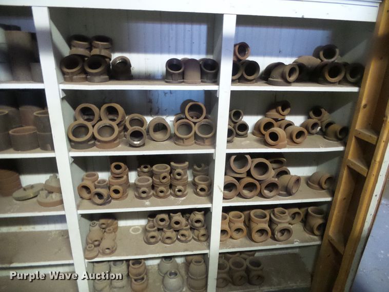 image for item EL9153 Steel and galvanized pipe fittings