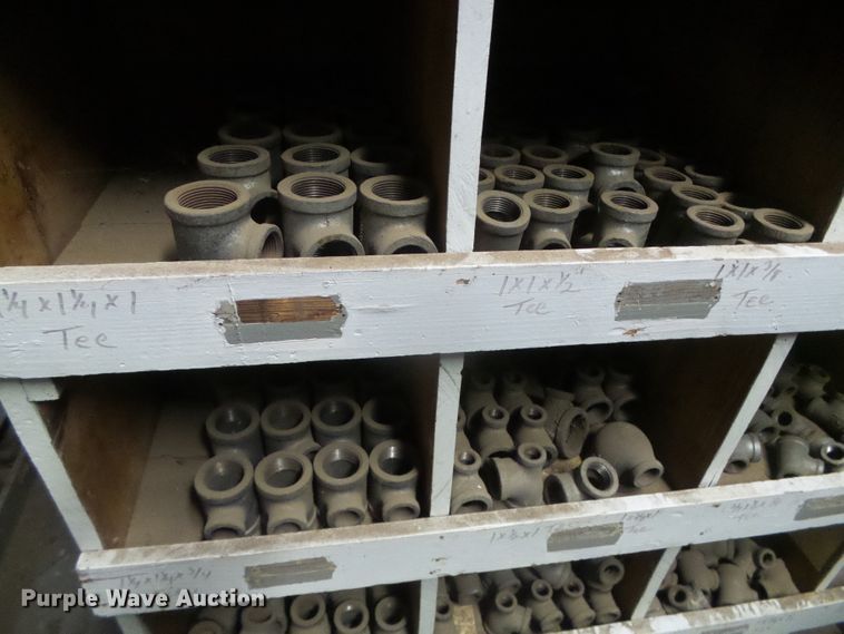 image for item EL9153 Steel and galvanized pipe fittings