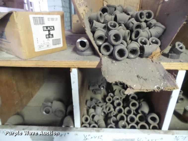 image for item EL9153 Steel and galvanized pipe fittings