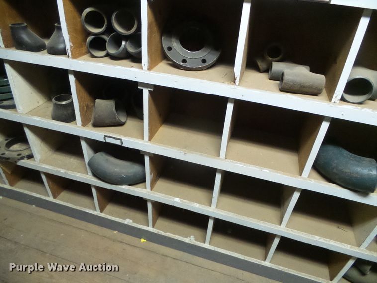 image for item EL9155 Gate valves and weldable fittings