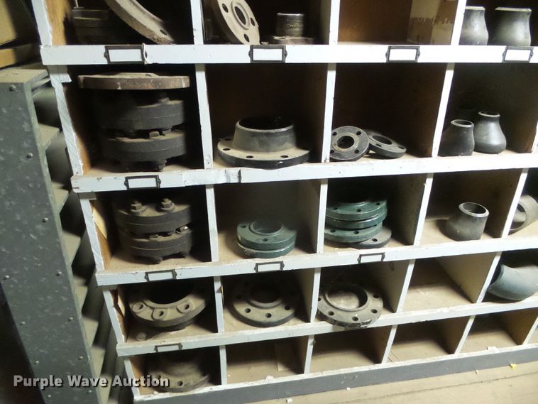 image for item EL9155 Gate valves and weldable fittings