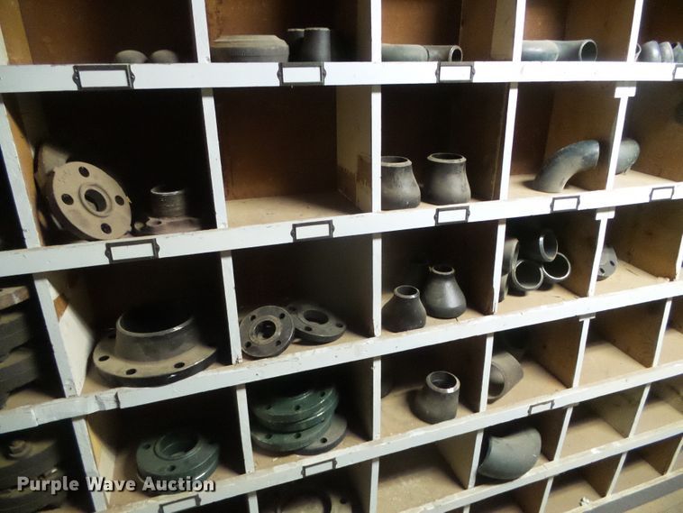 image for item EL9155 Gate valves and weldable fittings