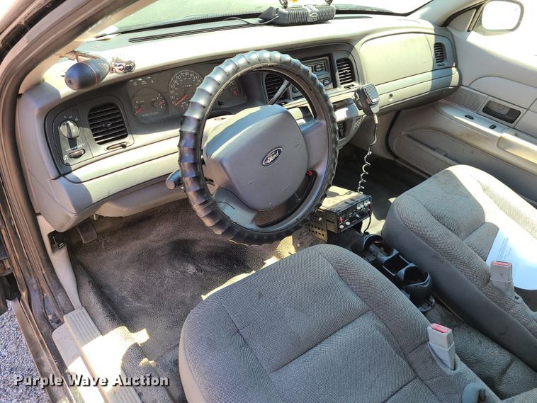 image for item FX9515 2005 Ford Crown Victoria Police Interceptor