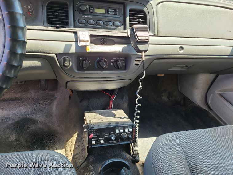 image for item FX9515 2005 Ford Crown Victoria Police Interceptor