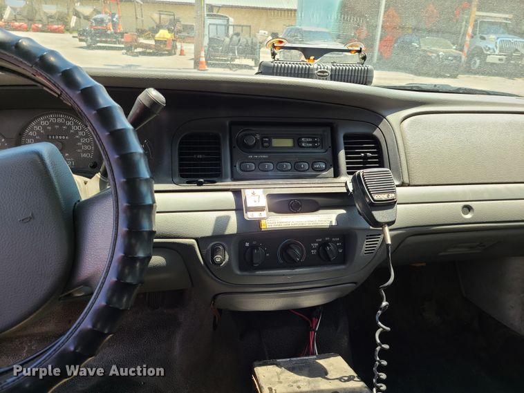 image for item FX9515 2005 Ford Crown Victoria Police Interceptor