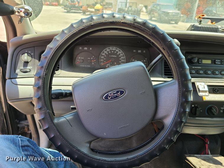 image for item FX9515 2005 Ford Crown Victoria Police Interceptor