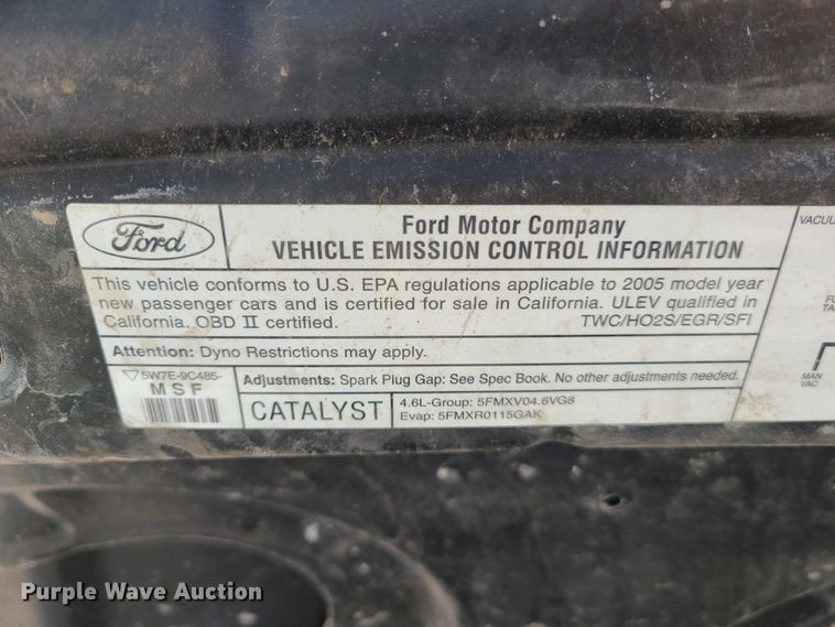 image for item FX9515 2005 Ford Crown Victoria Police Interceptor