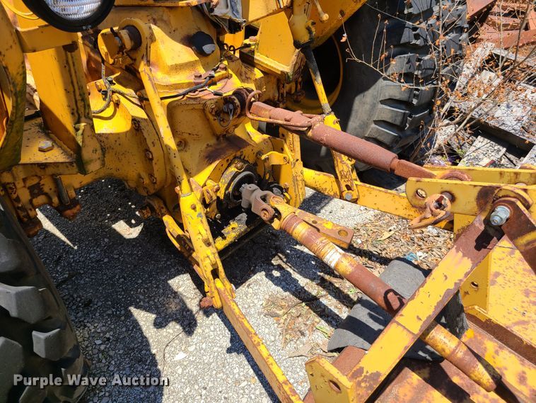 image for item FX9517 John Deere 301A  tractor