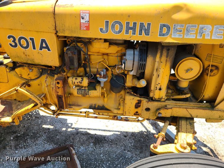 image for item FX9517 John Deere 301A  tractor